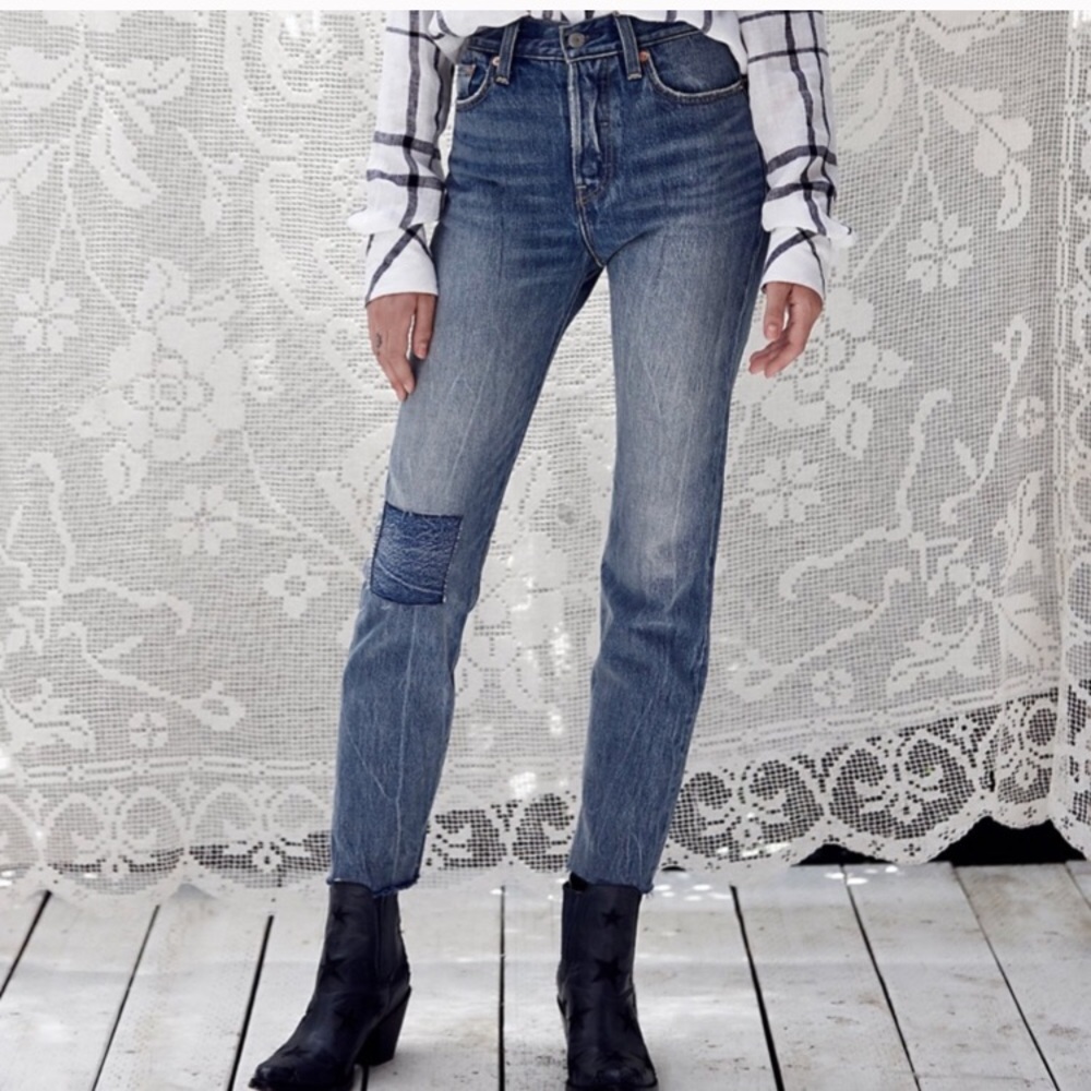 Levi Icon Wedgie Jeans 24